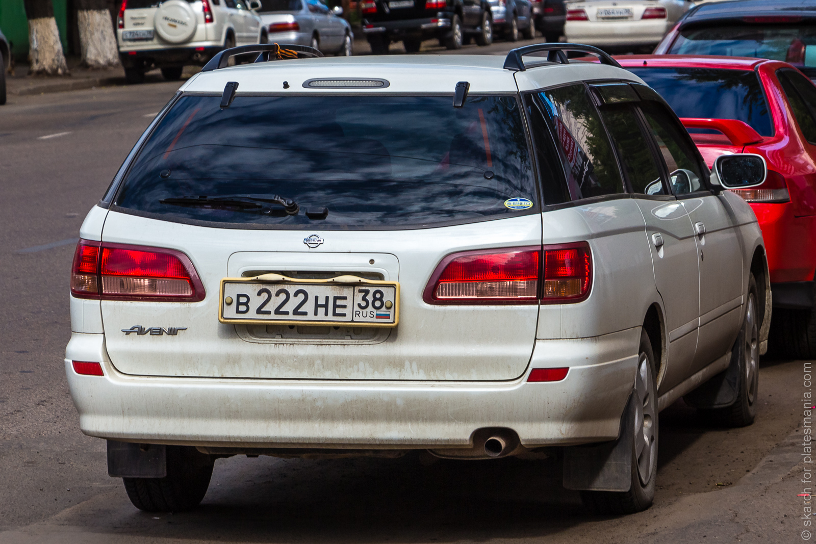 в 222 не 38, Nissan Avenir 2nd gen (W11), 1998–2005