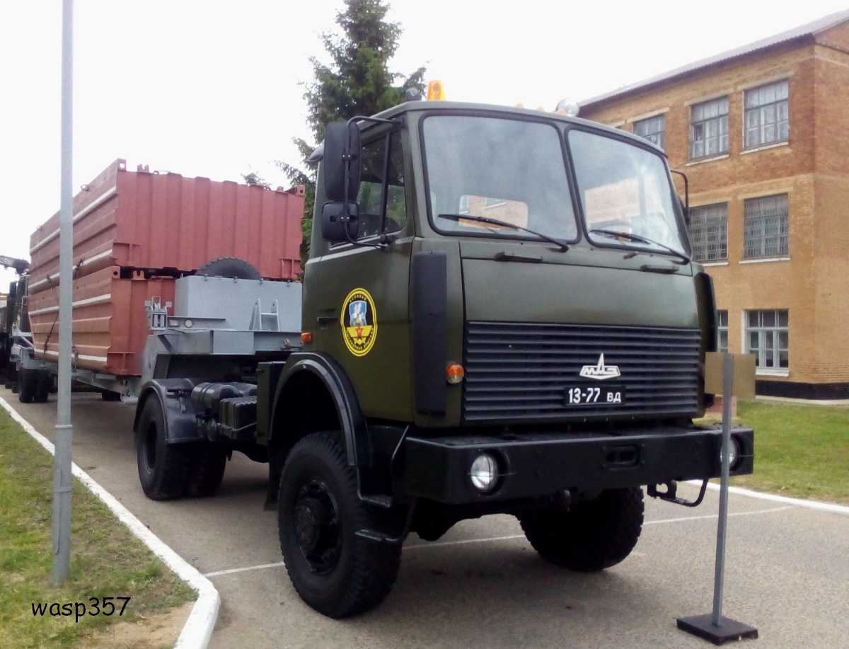 маз 5434 тягач. маз-5434 лесовоз роспуск. маз 54341 лесовоз. маз 5434. маз 5434 лесовоз.