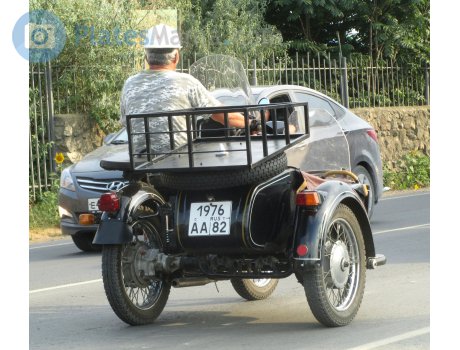 1976 аа 82, Dnepr (KMZ) 12