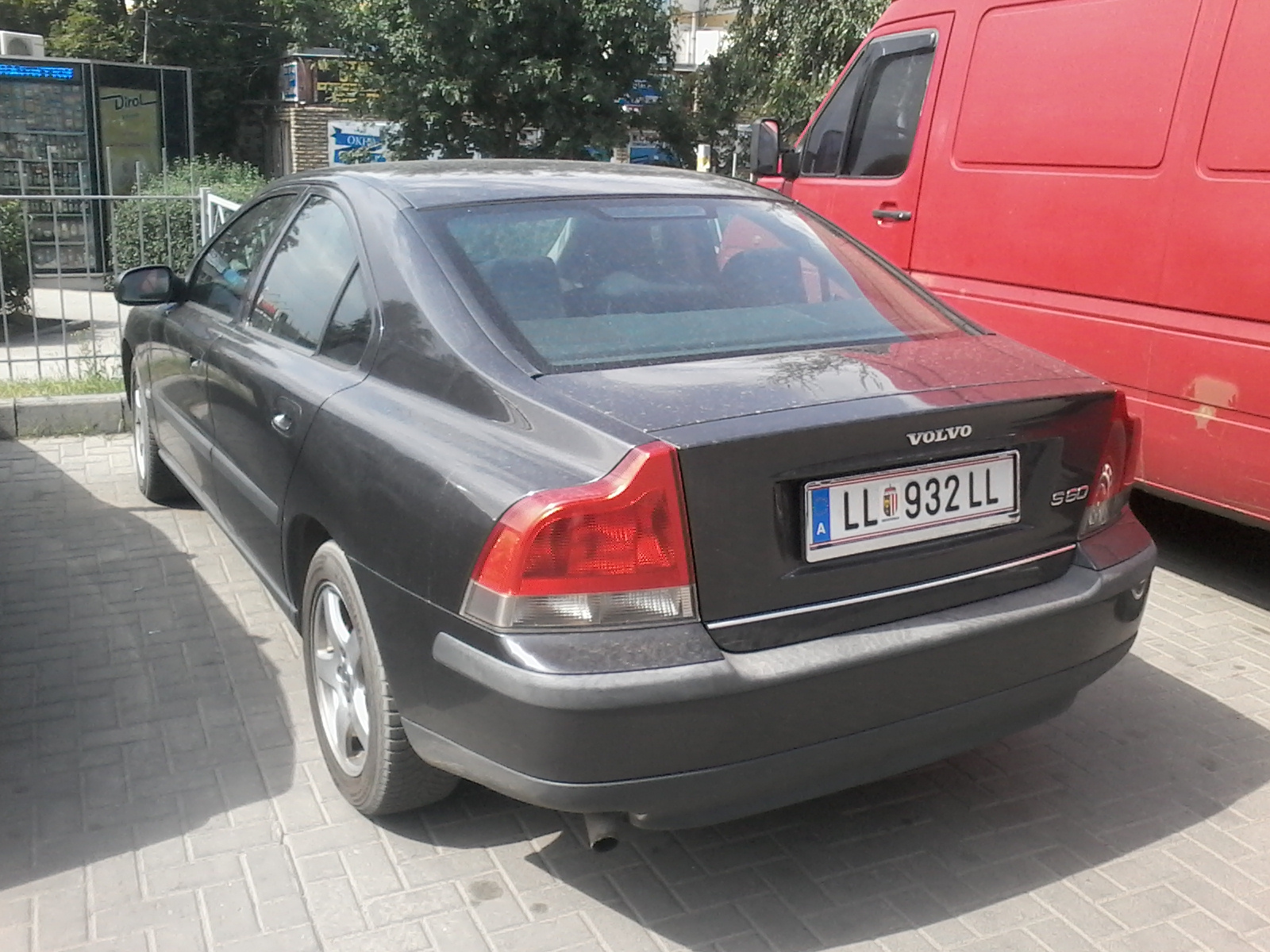 LL 932 LL, Volvo S60 1st gen (384), 2001–2009