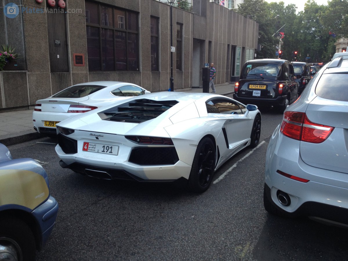 4 191, Lamborghini Aventador LP700-4, 2011–2016