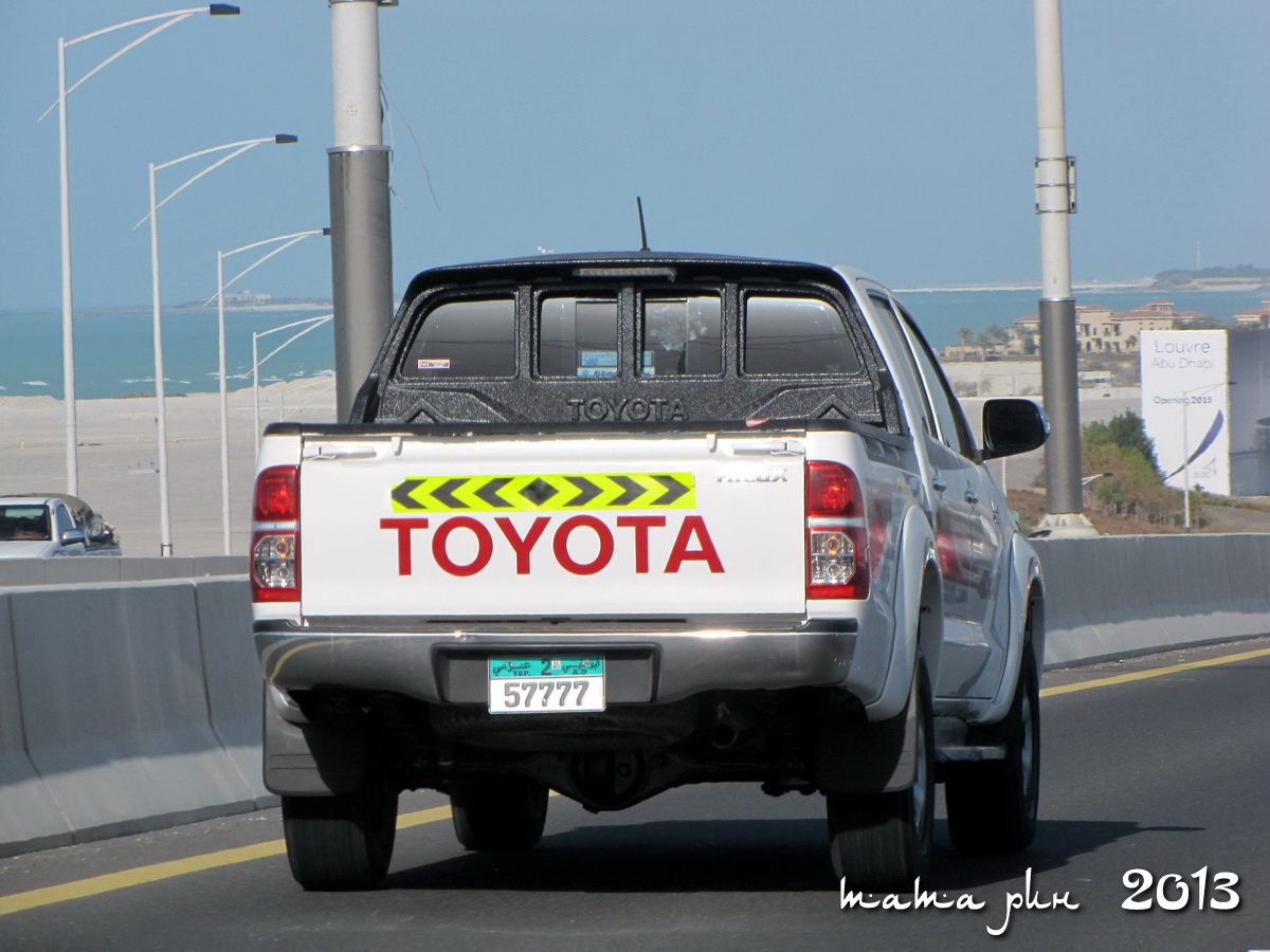 2 57777, Toyota Hilux 