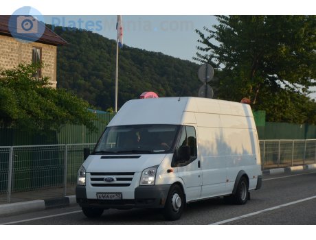 а444хр93, Ford Transit