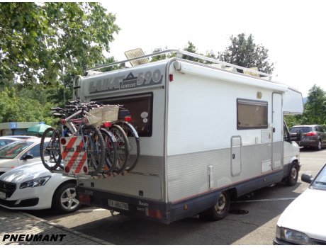 TV 881790, Laika Lasercar