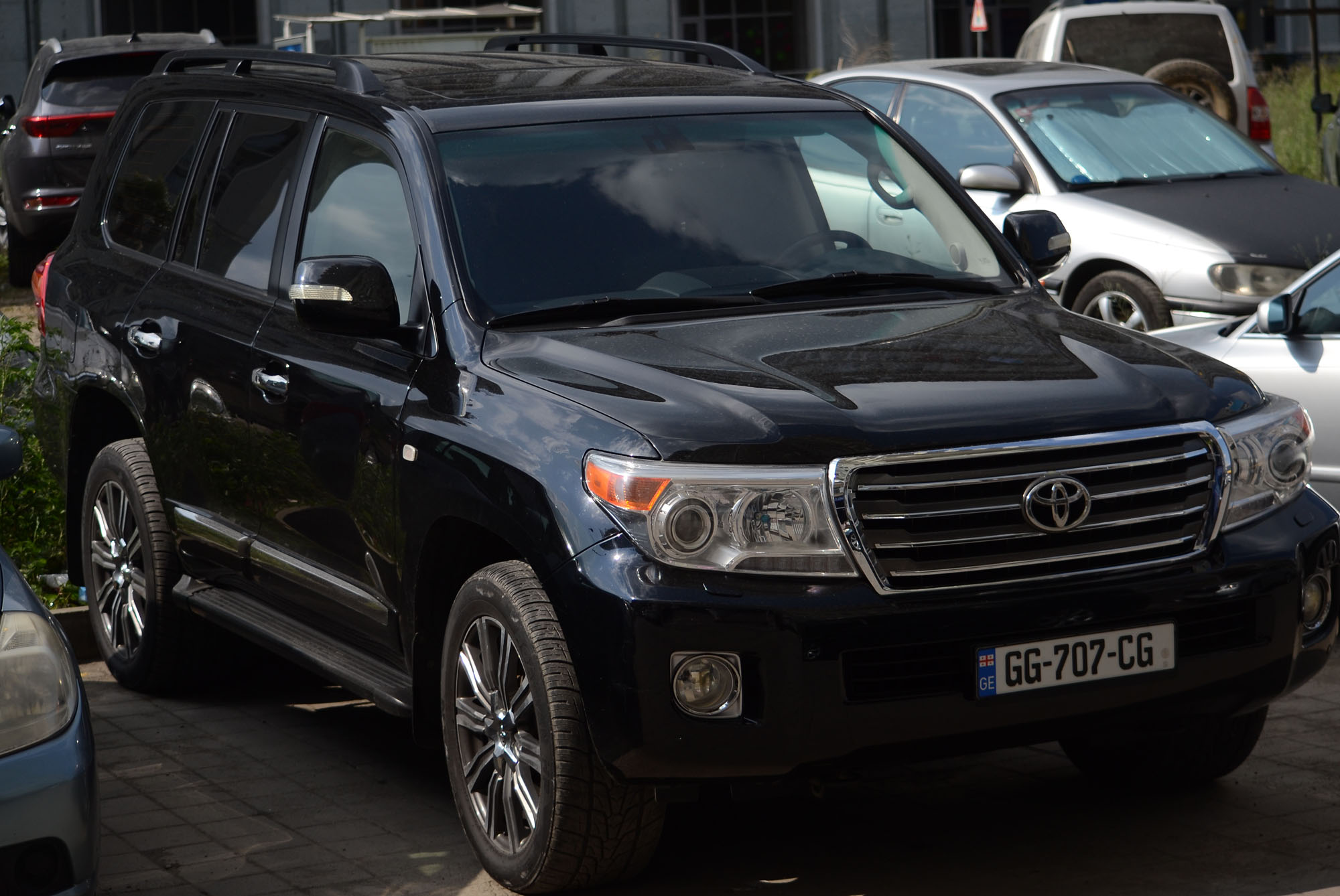 GG-707-CG, Toyota Land Cruiser 200 (J200), 1st facelift, 2011–2015