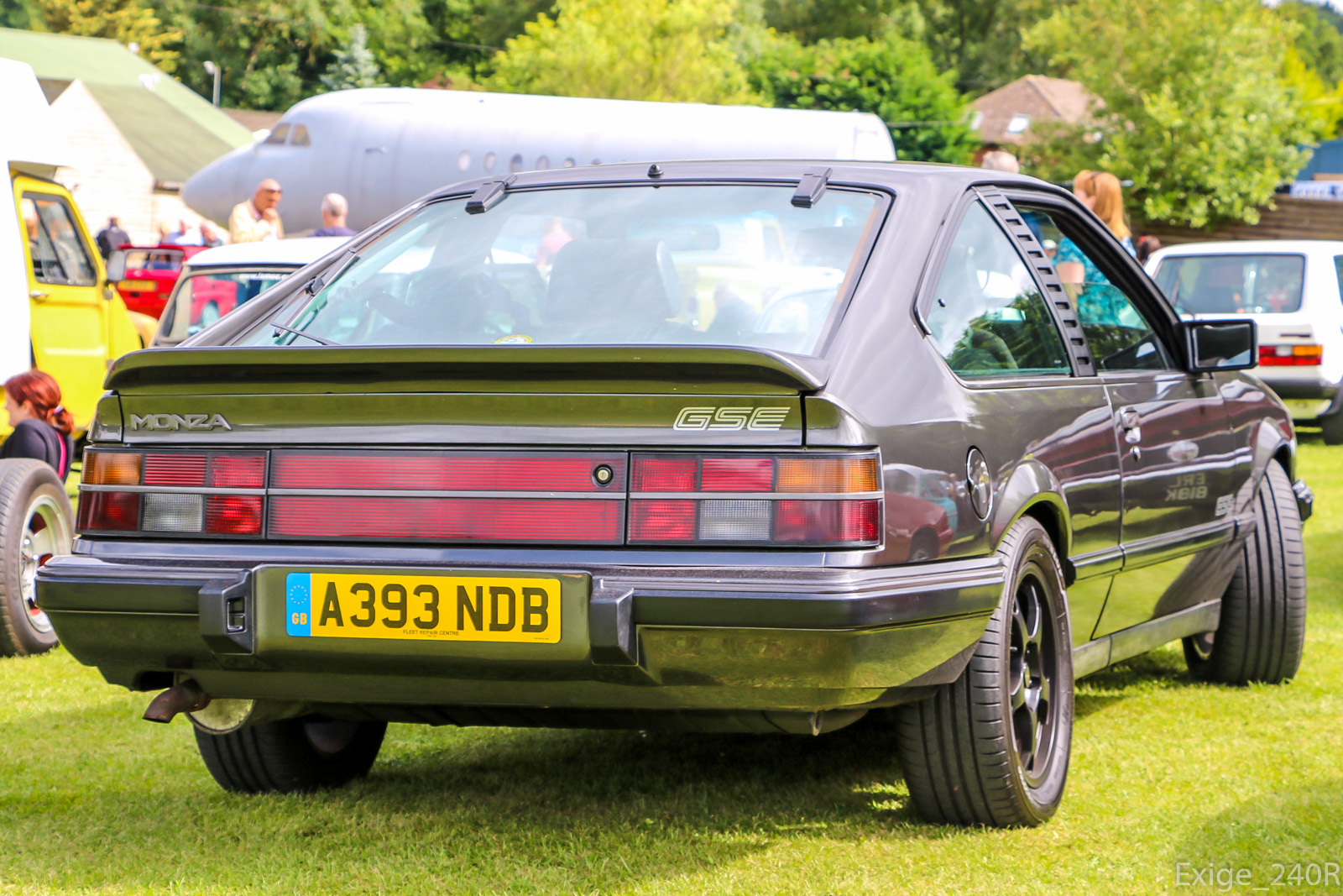 A393NDB, Opel Monza 