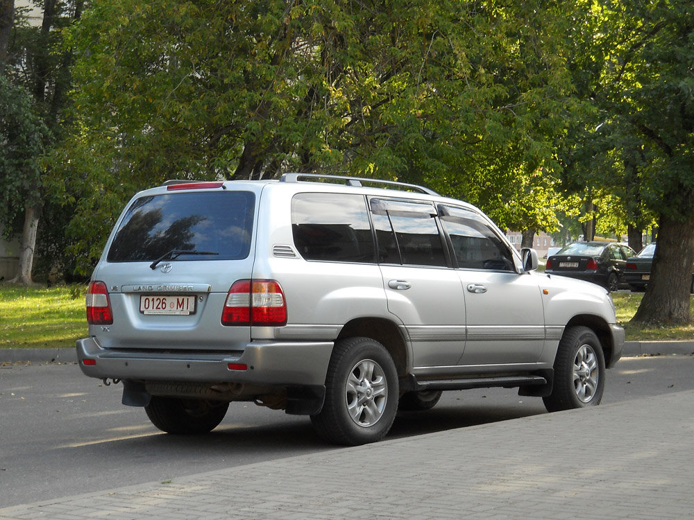 0126 MI, Toyota Land Cruiser 100 (J100), 1998–2007