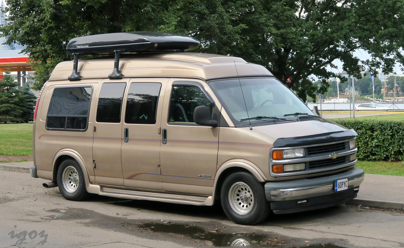 60 PYC, Chevrolet Express 