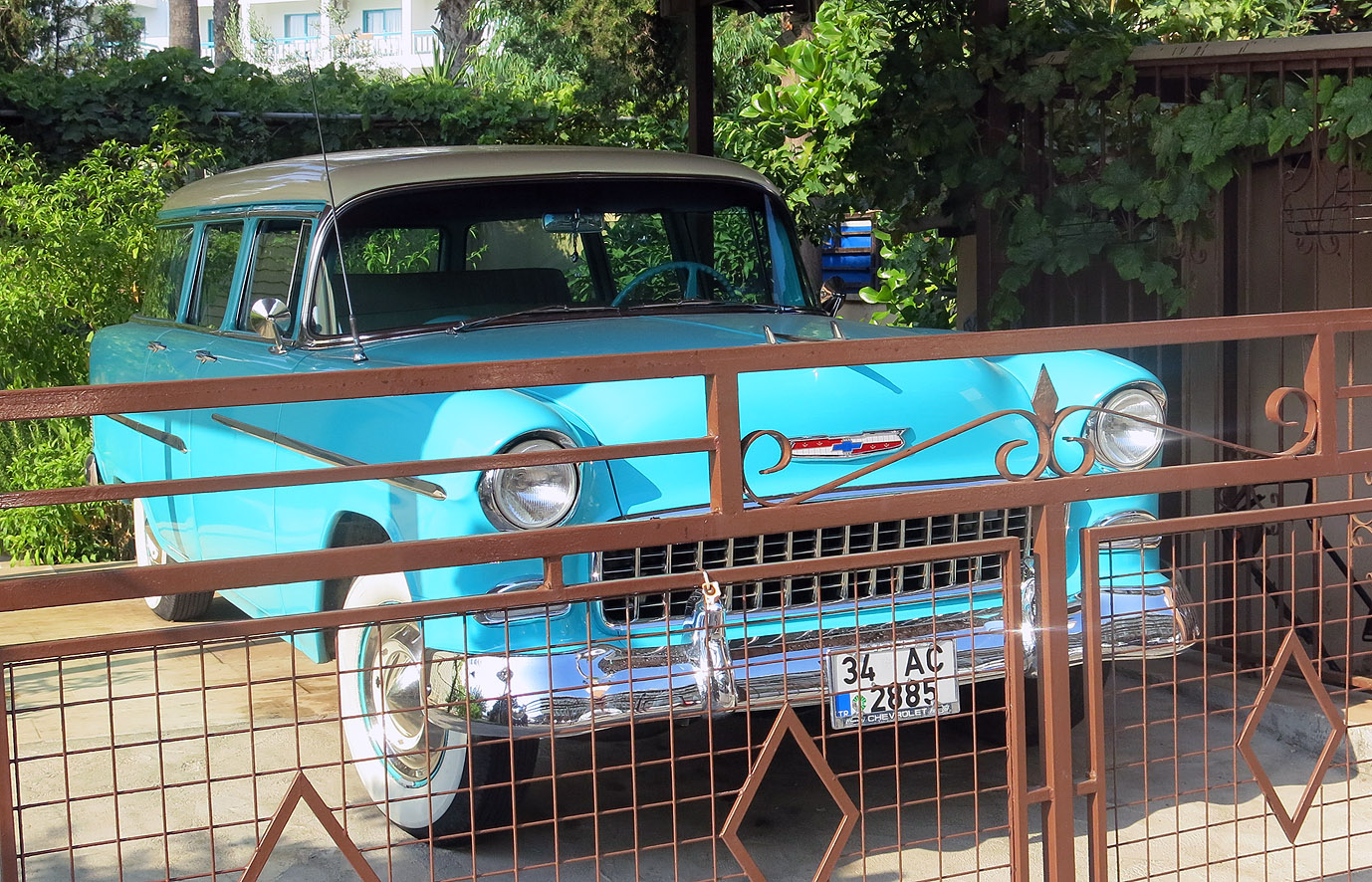 34 AC 2885, Chevrolet 210 