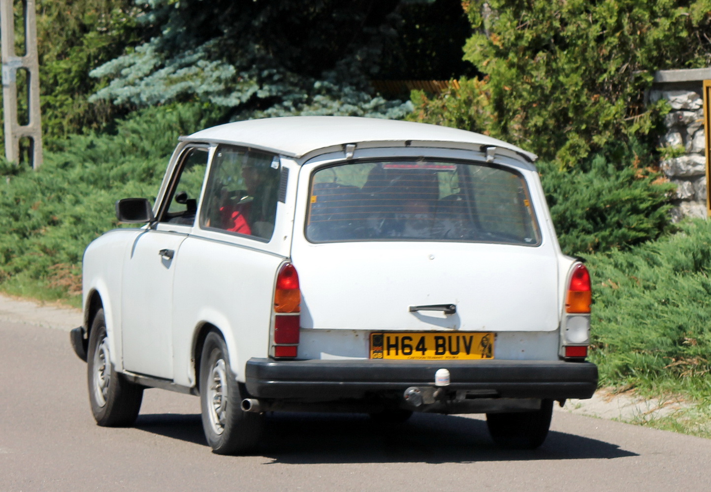 H64BUV, Trabant 1.1 Universal, 1990–1991