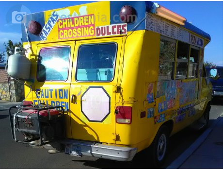 DL7-P993, Chevrolet Sport Van