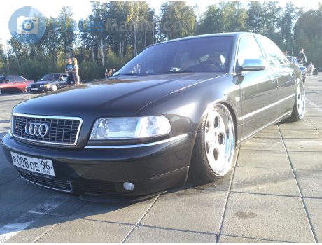 р008ое96, Audi S8
