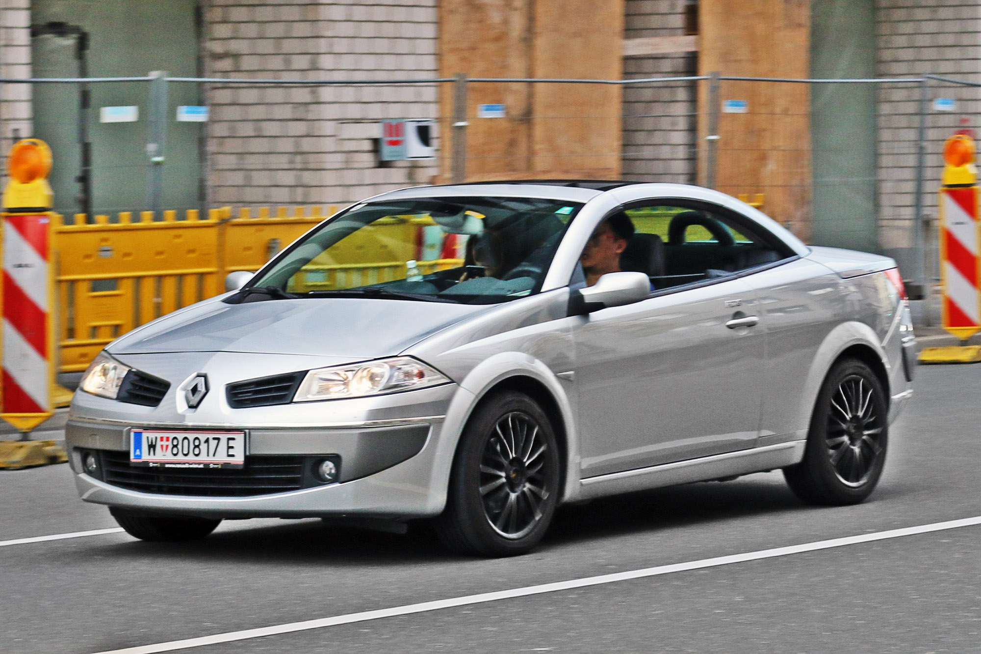 W 80817 E, Renault Mégane 2nd gen CC Cabriolet (E84), 2003–2009