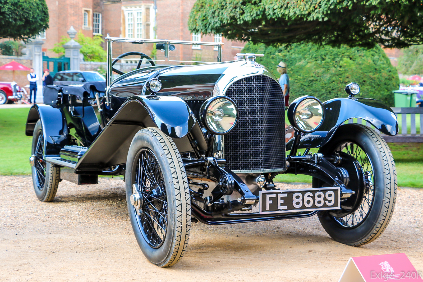 FE8689, Bentley 3 Litre 
