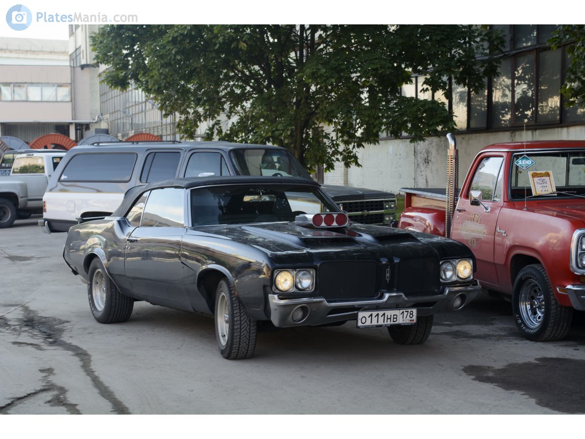 о 111 нв 178, Oldsmobile Cutlass 3rd gen 1971–1972 Convertible (67), 3rd facelift, 1970–1972