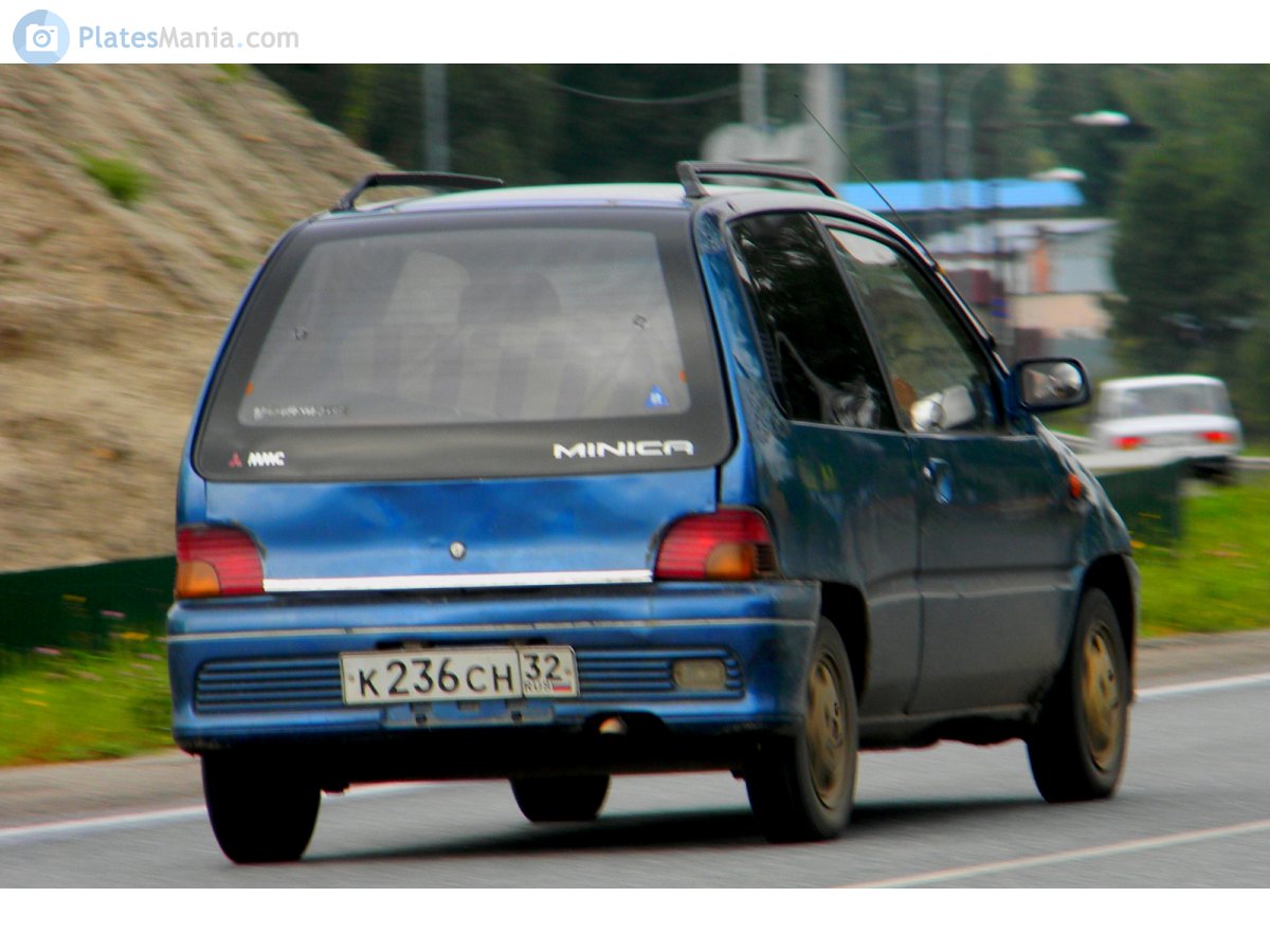 к 236 сн 32, Mitsubishi Minica 6th gen 3-door Hatch (H21/H26), 1989–1993