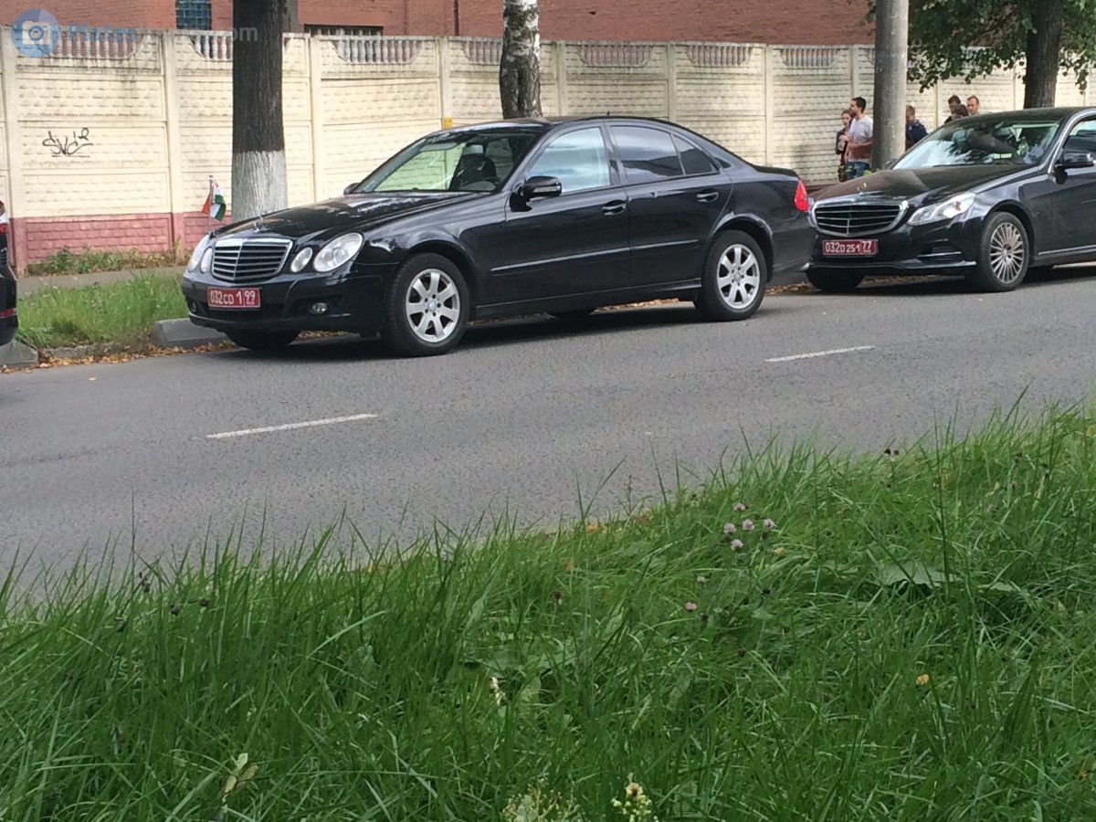 032 CD 1 99, Mercedes-Benz E-Klasse 3rd gen Sedan (W211), 2002­–2009