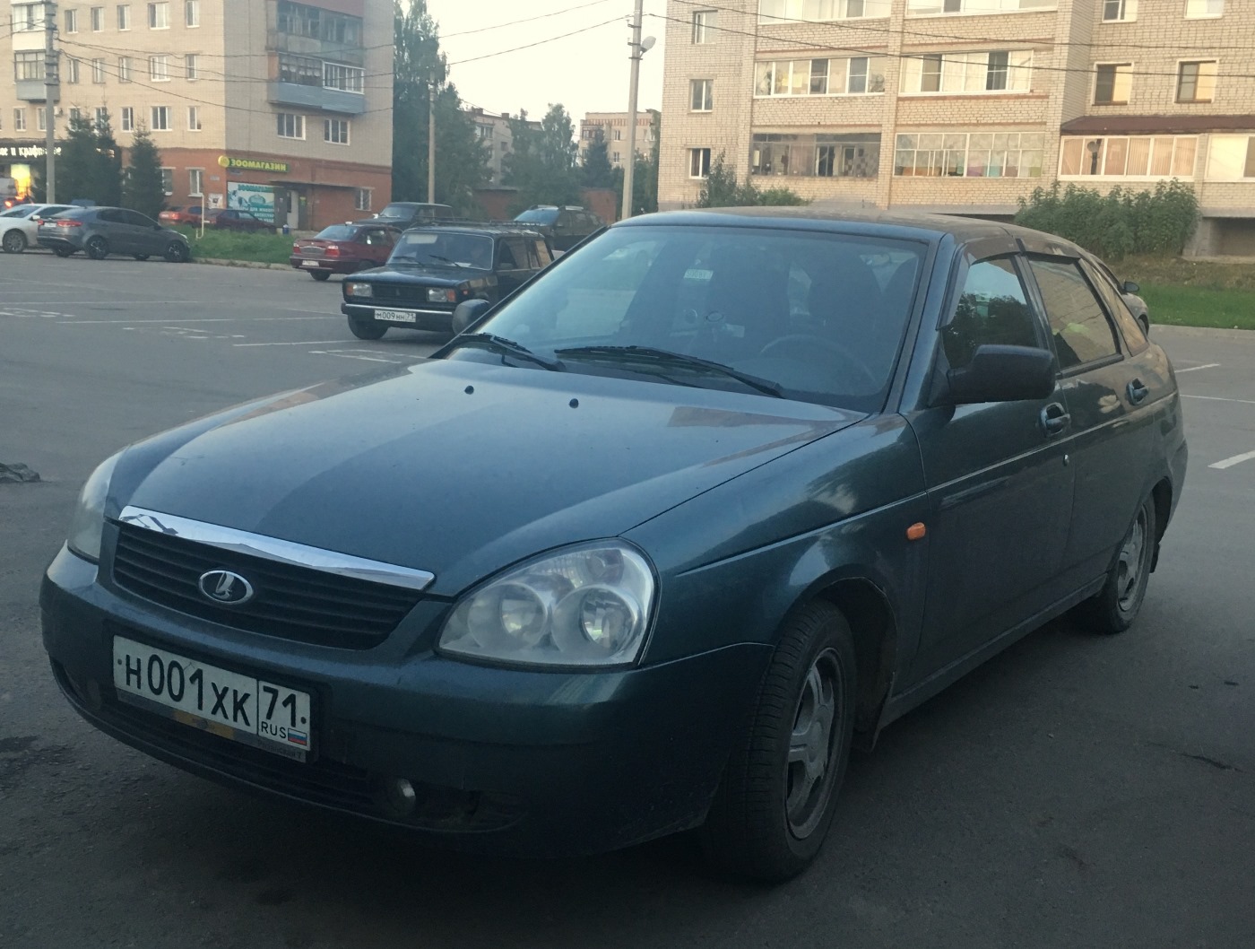 н 001 хк 71, Lada (VAZ) 2172 Priora 