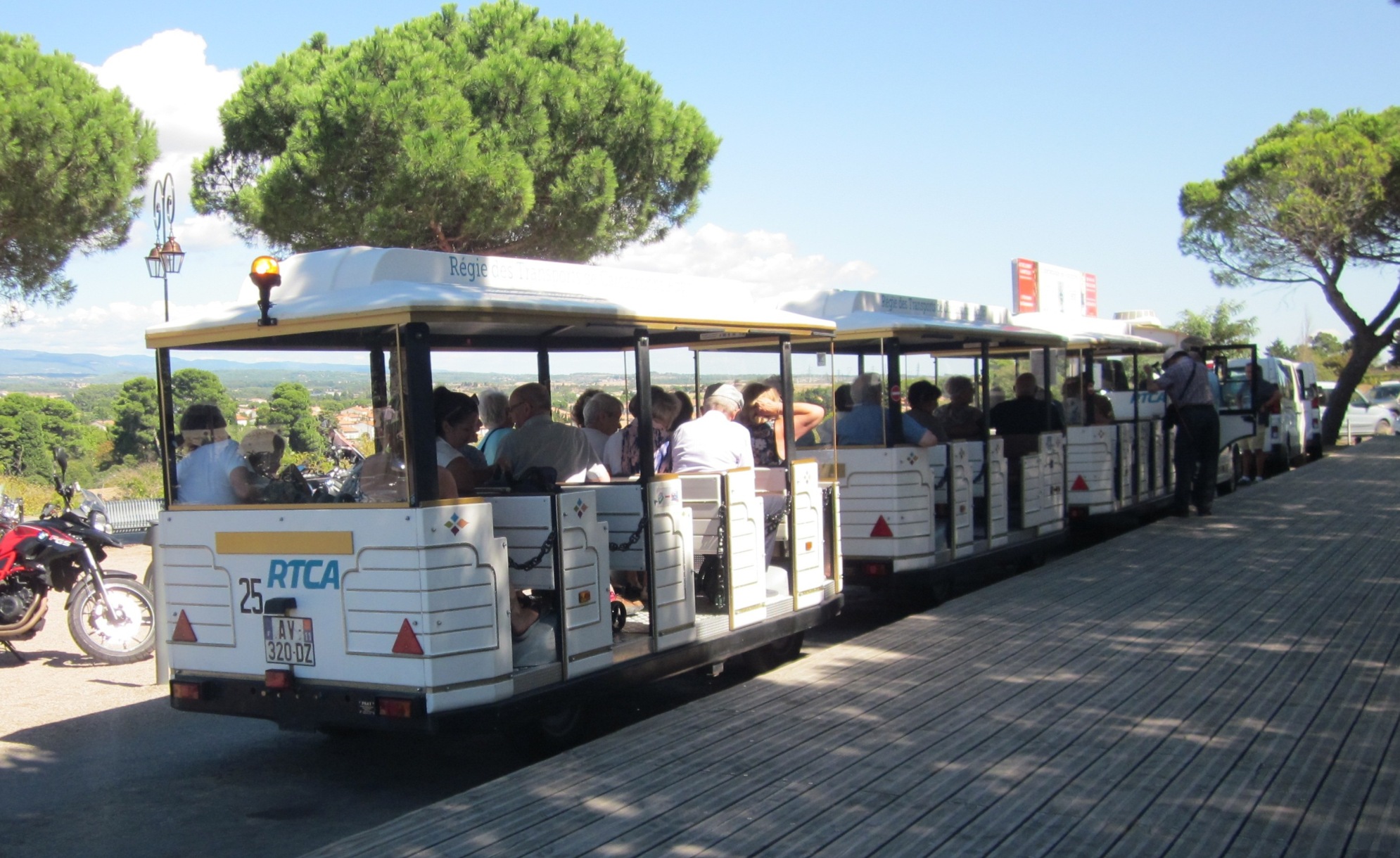 AV-320-DZ, Prat Trains Carriage Series 