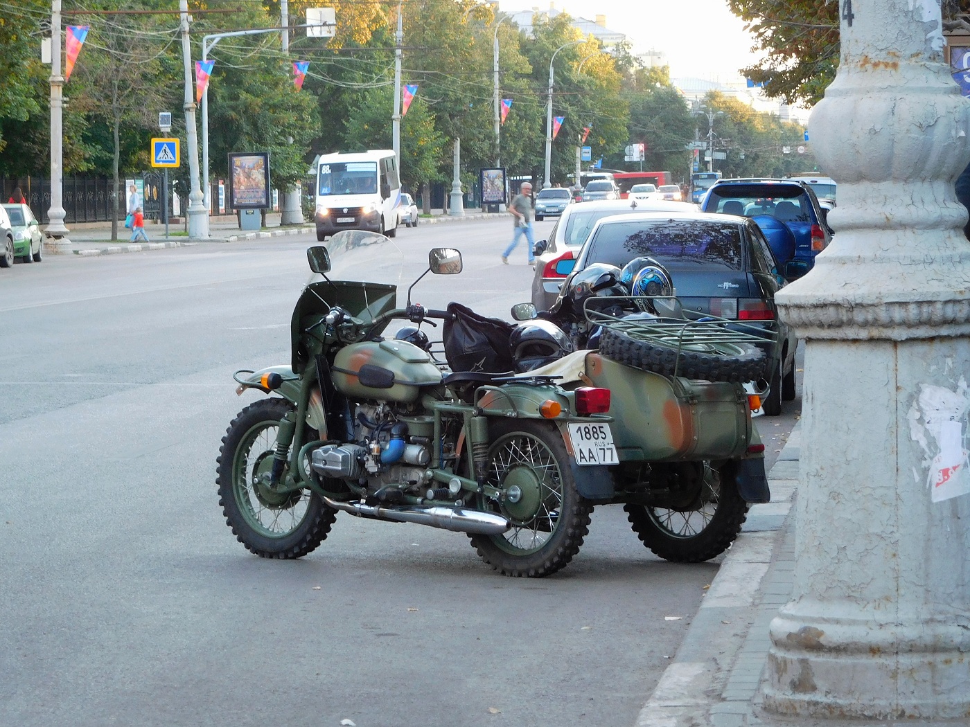 1885 аа 77, IMZ-Ural Tourist 