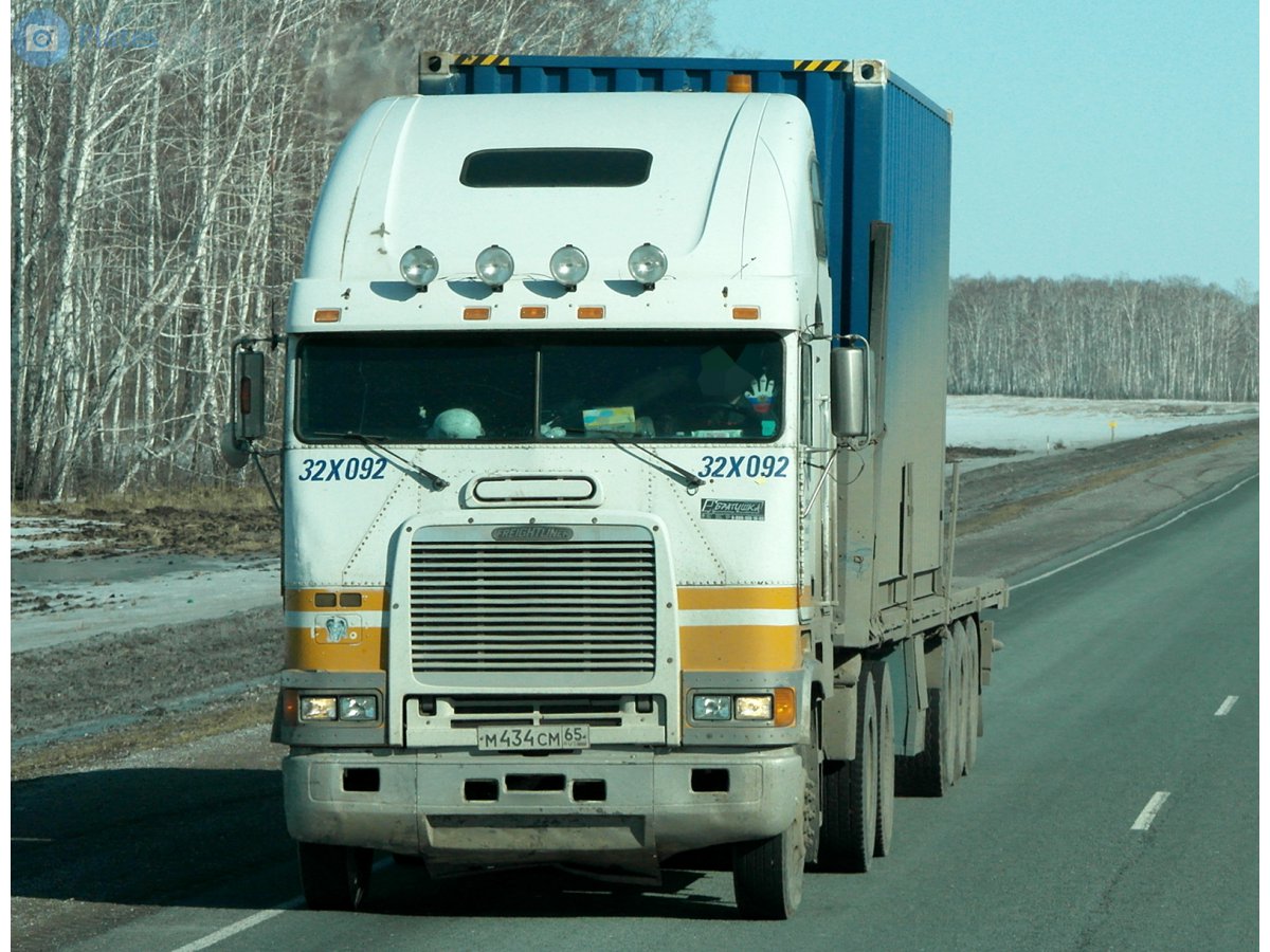 м 434 см 65, Freightliner FLB 