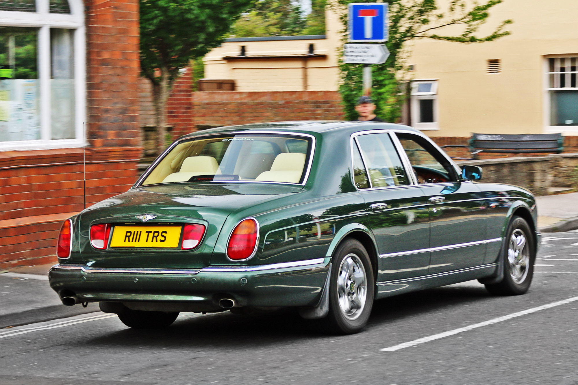 R111TRS, Bentley Arnage 1st gen, 1998–2005