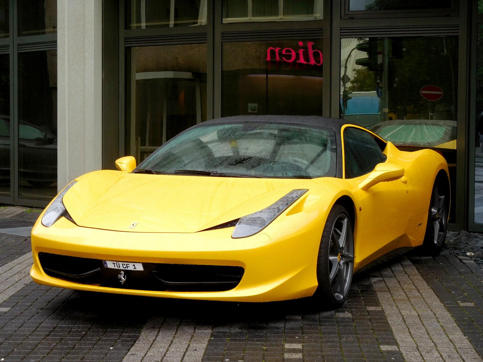 TÜ CF 1, Ferrari 458 1st gen Italia (F142), 2009–2015