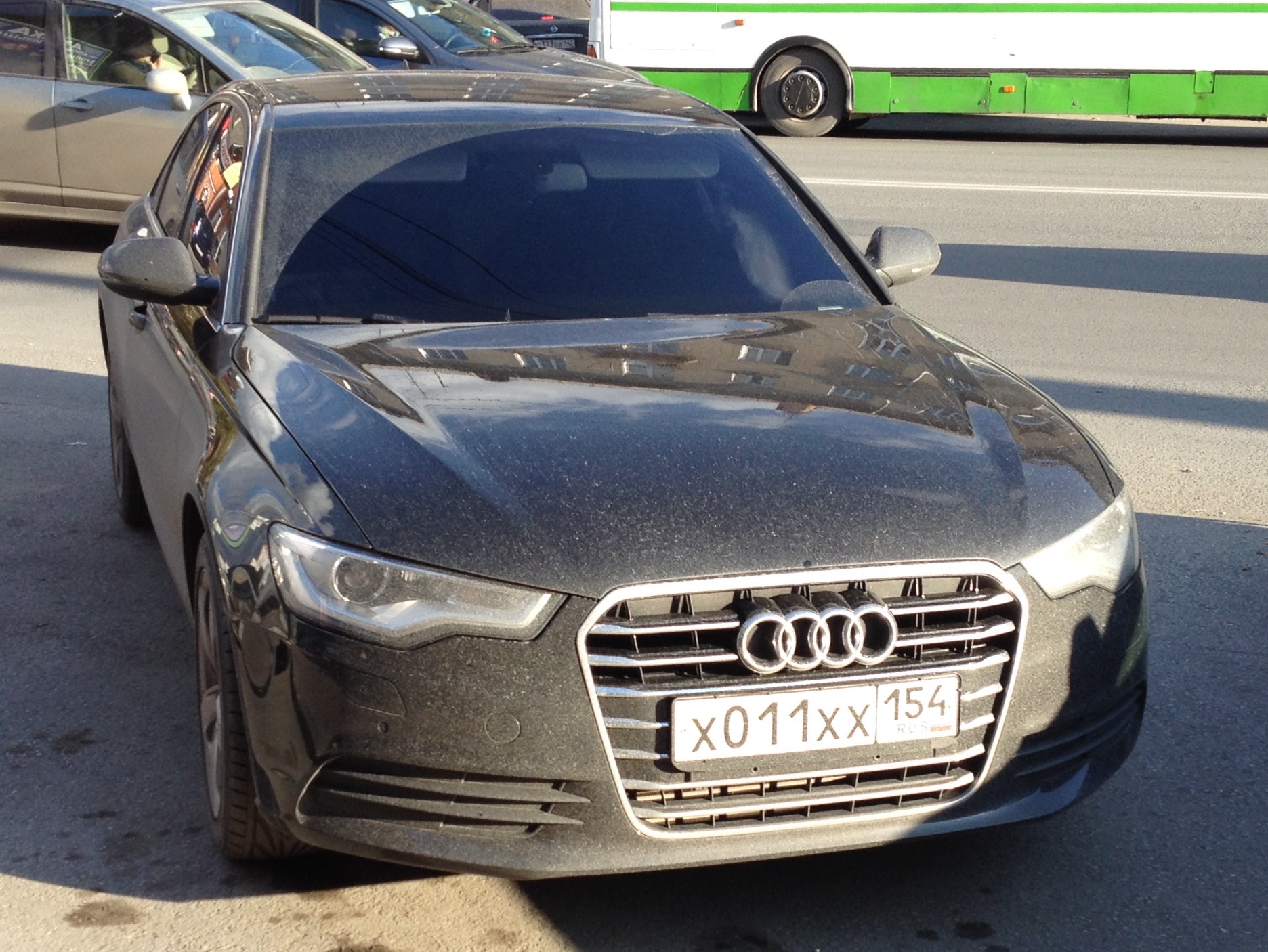 х 011 хх 154, Audi A4 