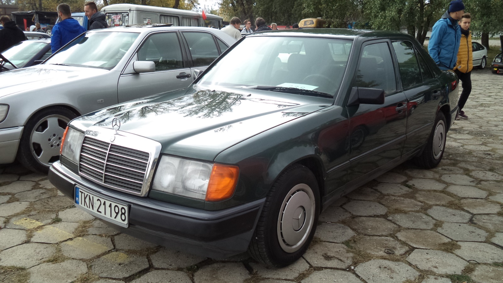 TKN 21198, Mercedes-Benz E-Klasse 1st gen Sedan (W124), 1984­–1995