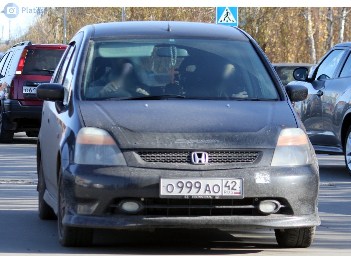 о 999 ао 42, Honda Stream 1st gen (RN1–RN5), 2000–2006