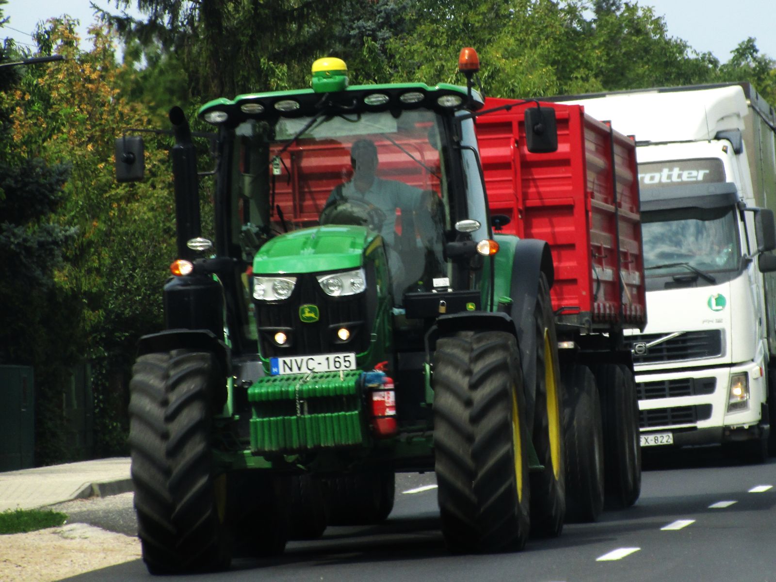 NVC-165, John Deere R-Series 