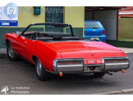 S 9867 BBX, Buick Centurion