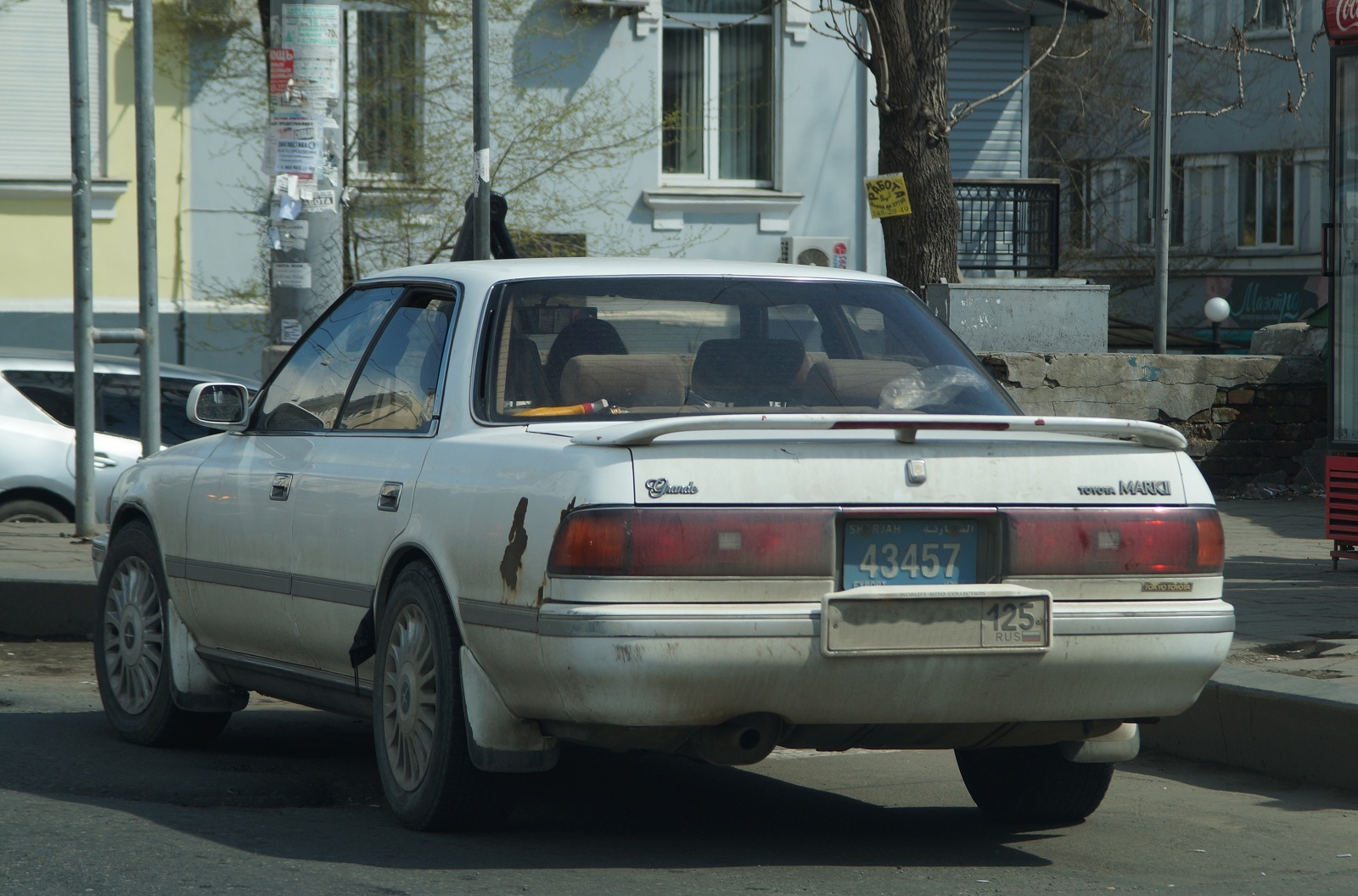 43457, License plate without vehicle 