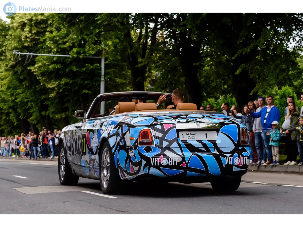 1 1, Rolls-Royce Phantom Drophead Coupé 