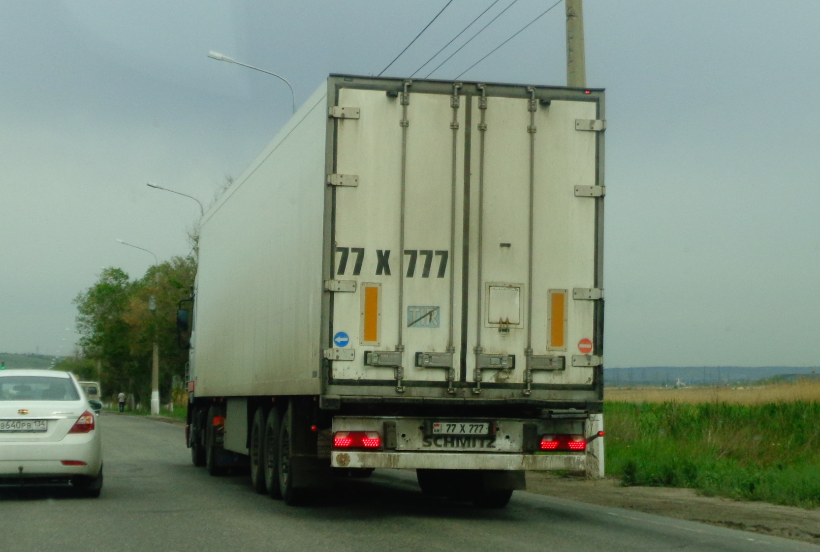 77 X 777, Schmitz SKO 