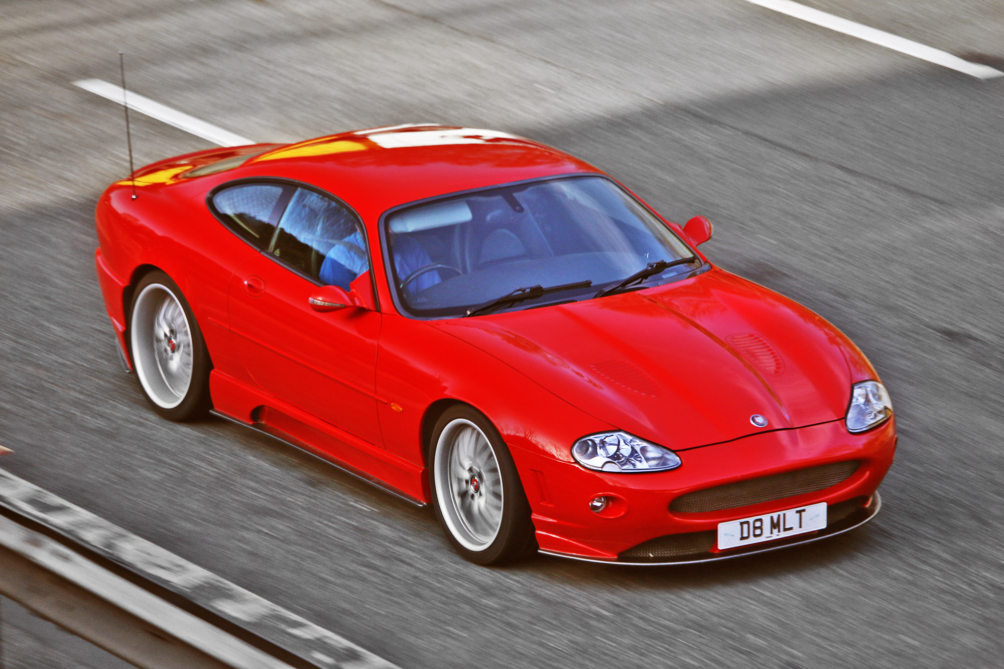 D8MLT, Jaguar XKR 1st gen Coupé (X100), 1998–2006