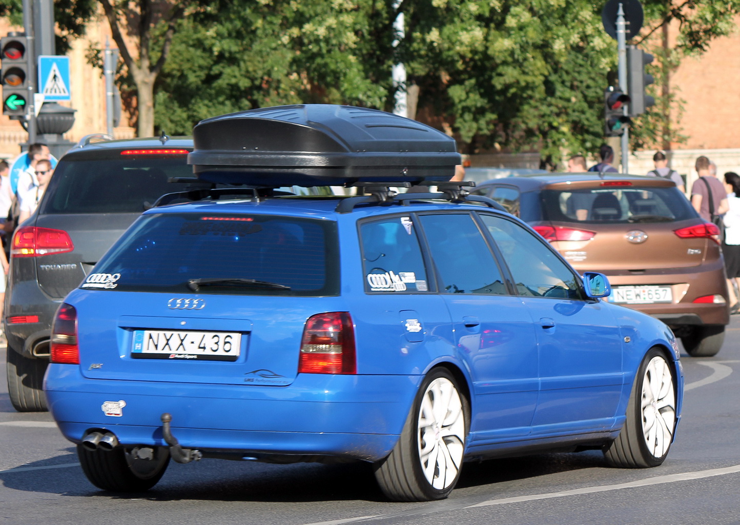 NXX-436, Audi A4 1st gen Avant (B5/8D5), 1995–2001