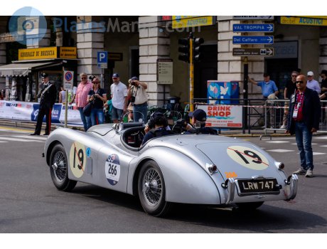 LRW 747, Jaguar XK120