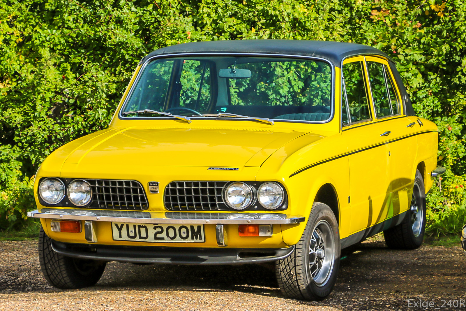 YUD200M, Triumph Dolomite 