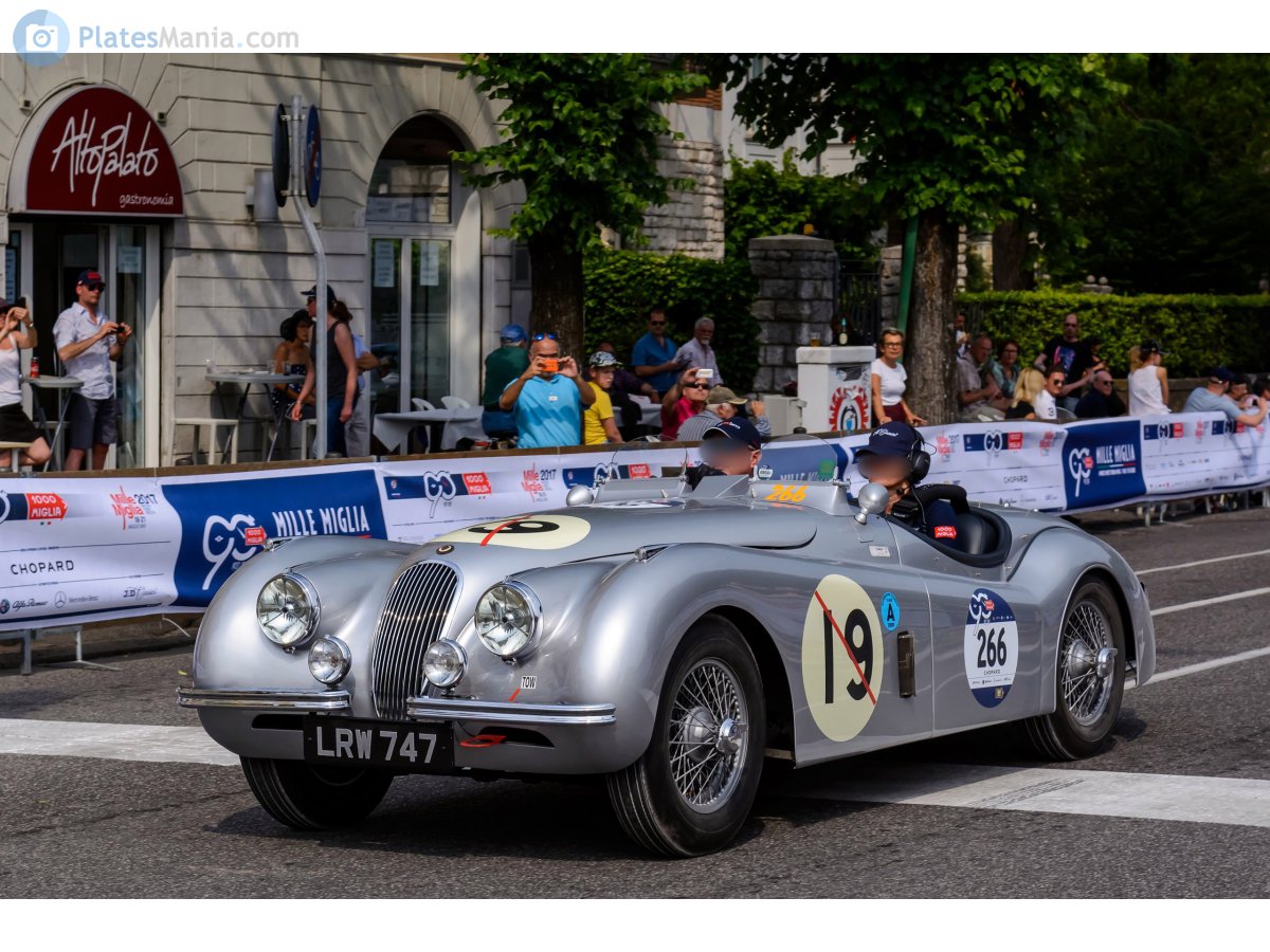 LRW747, Jaguar XK120 