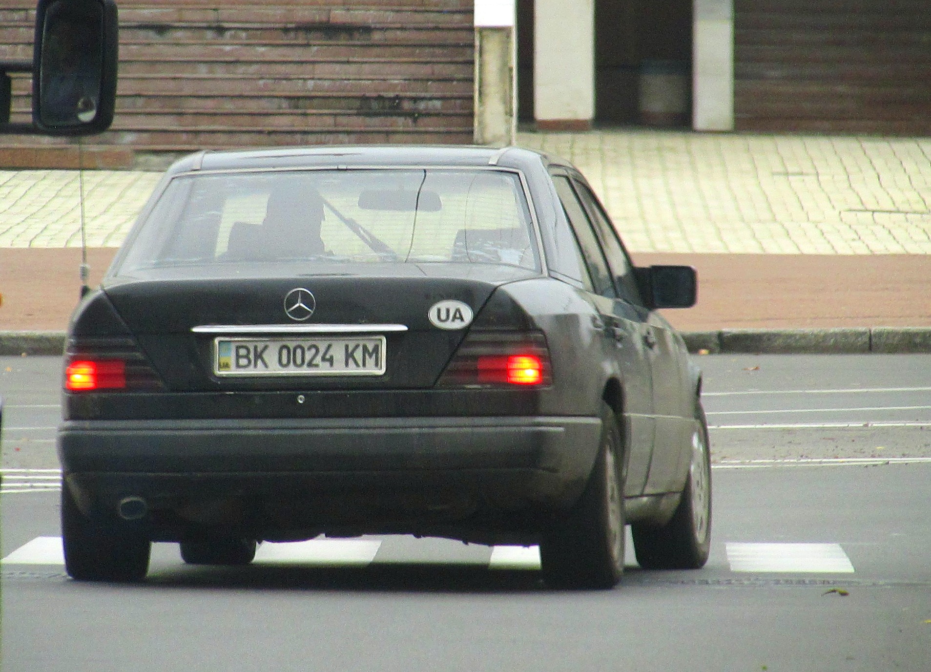 BK 0024 KM, Mercedes-Benz E-Klasse 1st gen Sedan (W124), 1984­–1995