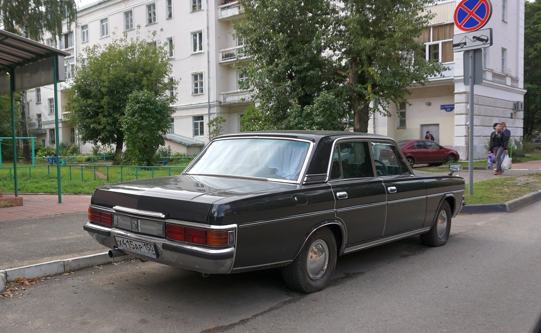 х 415 ар 150, Nissan President 2nd gen (H250), 2nd facelift, 1982–1990