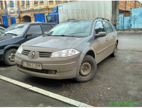 L 384 LXM, Renault Mégane
