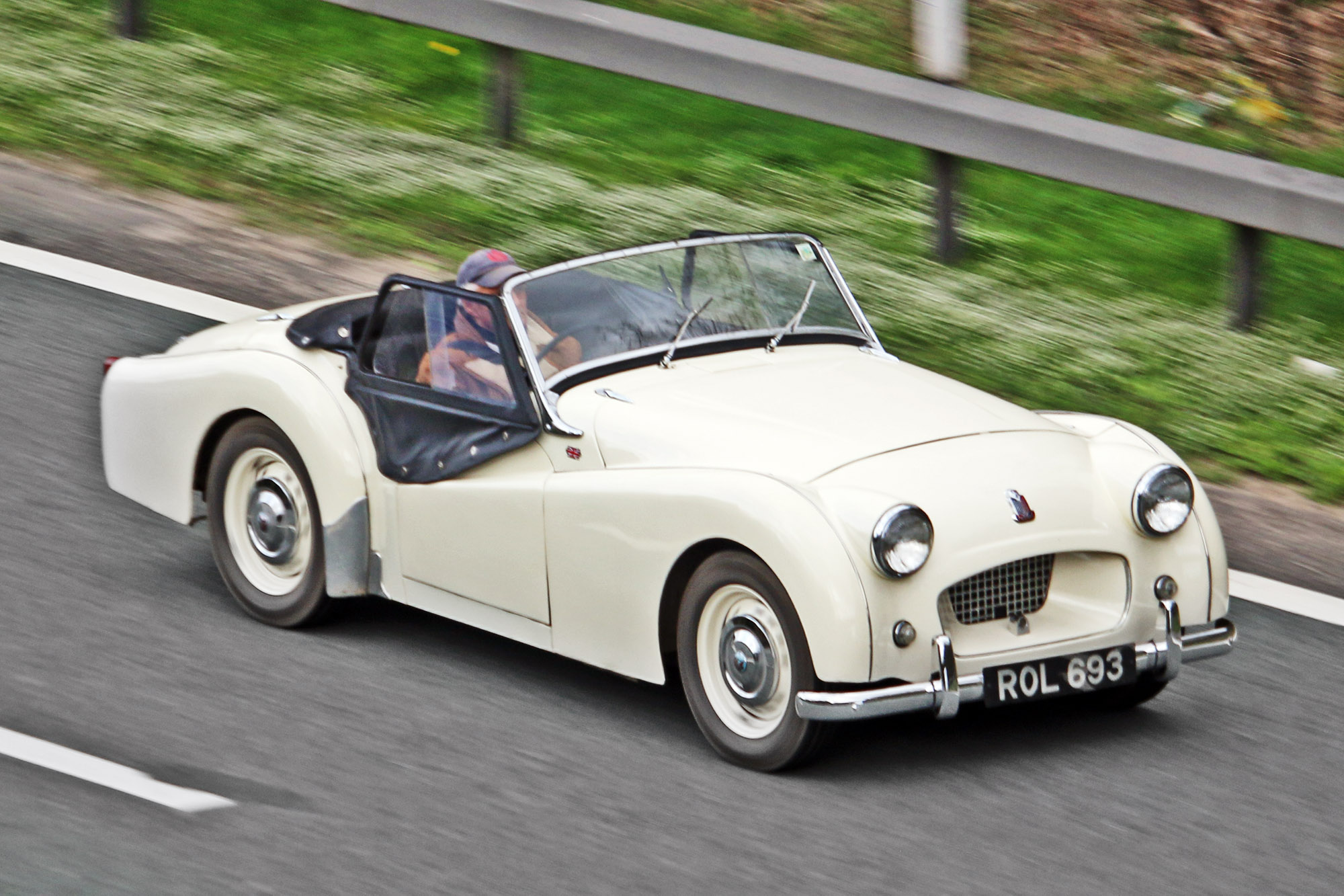 ROL693, Triumph TR2 