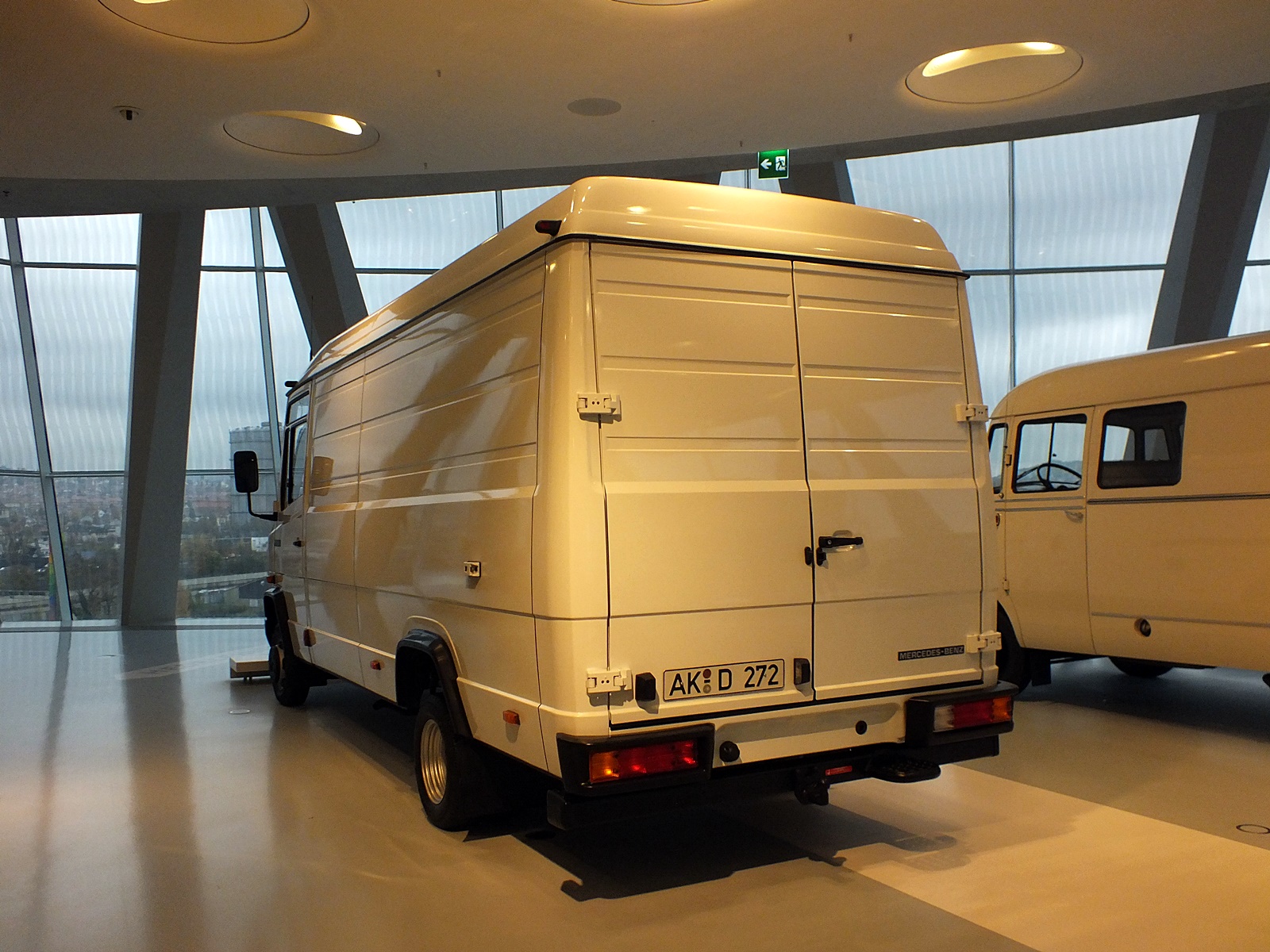 AK D 272, Mercedes-Benz T2 2nd gen (668/669/670), 1986–1996