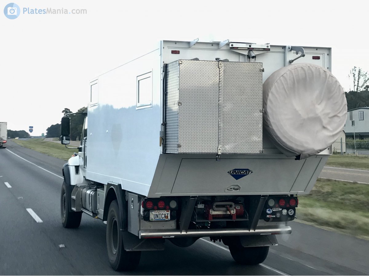 UNICAT, International 7000-Series 