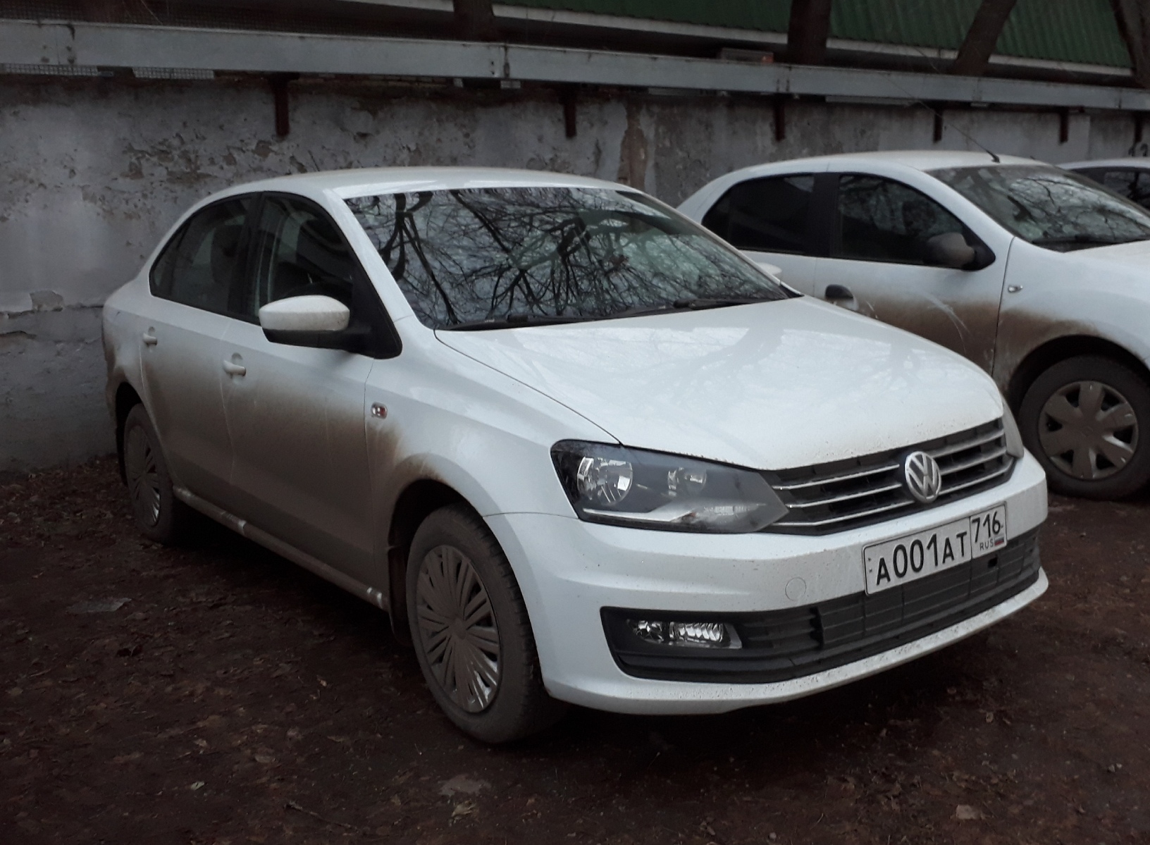 а 001 ат 716, Volkswagen Polo 5th gen Sedan (A05), 2010­–2015