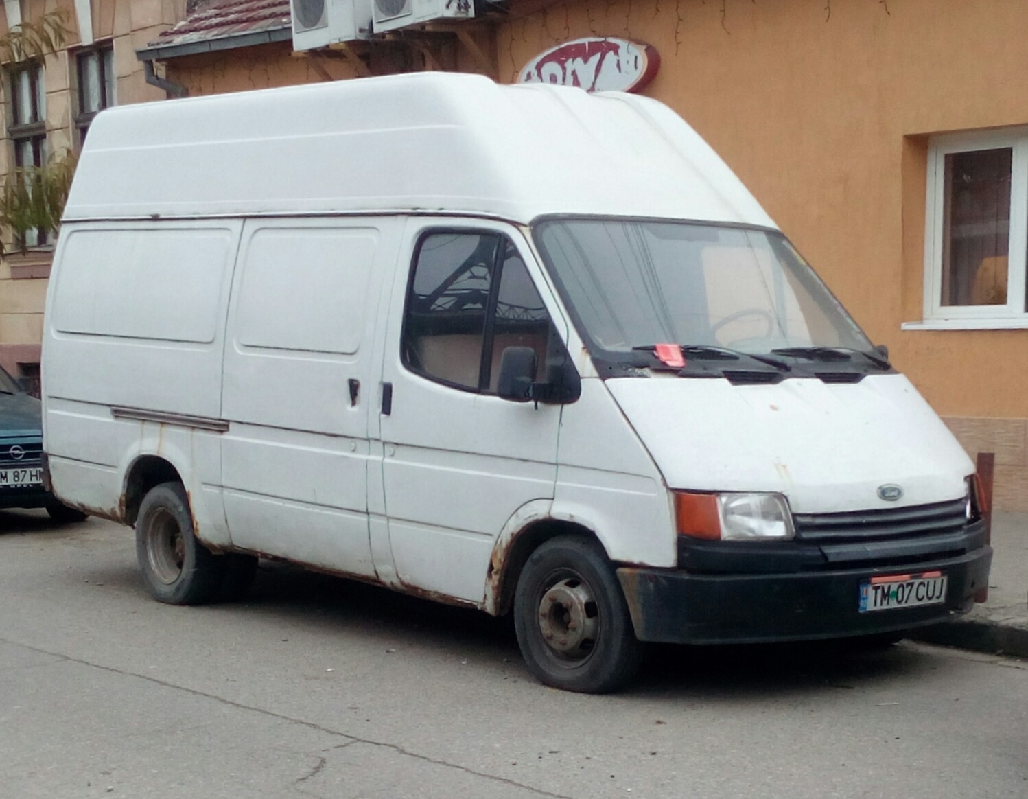 TM 07 CUJ, Ford Transit 2nd gen Van, 1985–2003