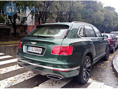 D QJ 8888, Bentley Bentayga