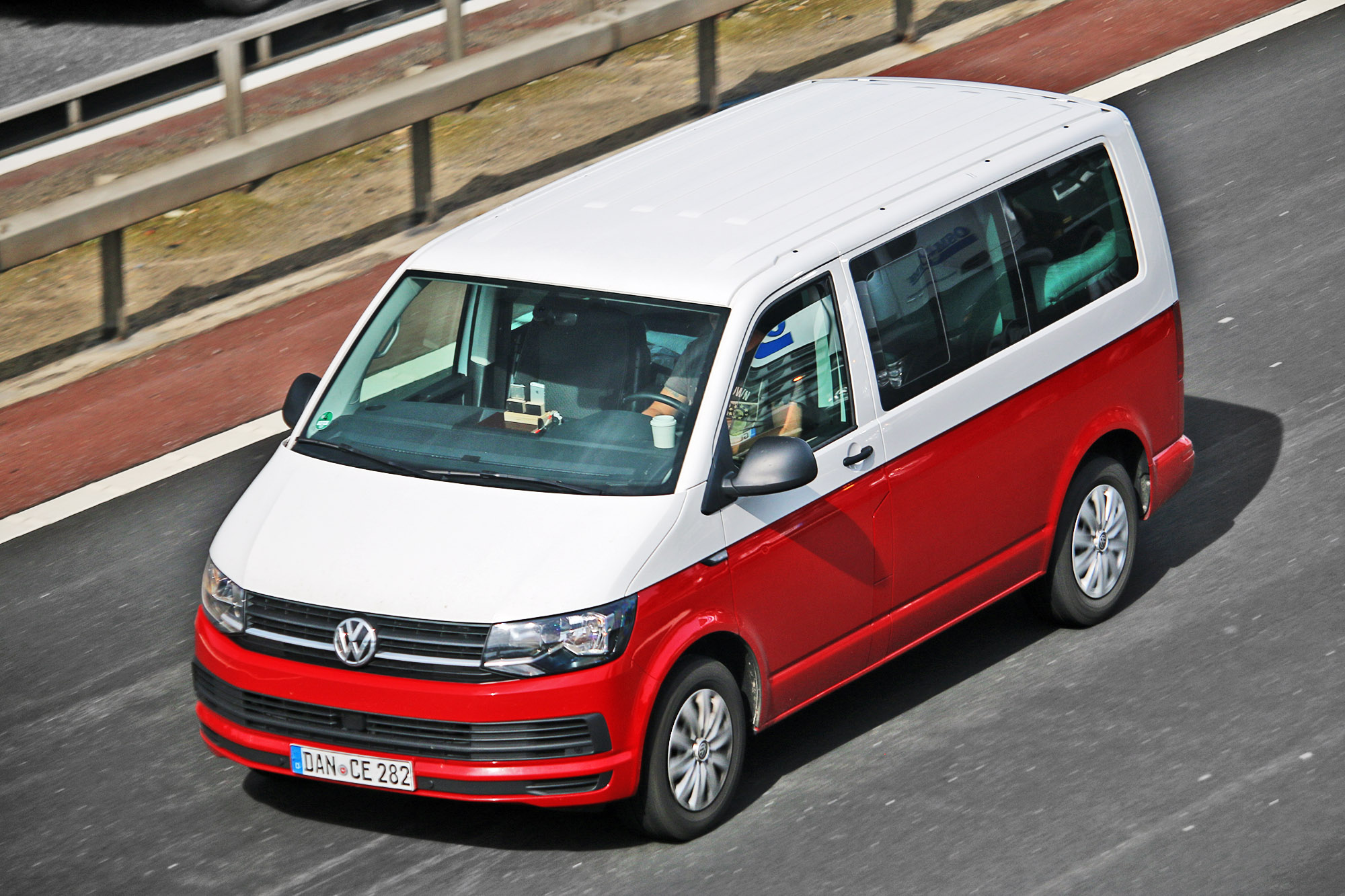 DAN CE 282, Volkswagen Multivan 